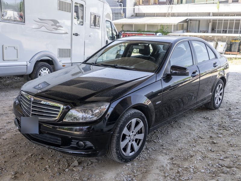 Mercedes-Benz C-Klasse C 220 CDI BlueEfficiency Classic 2010 – снимка 2