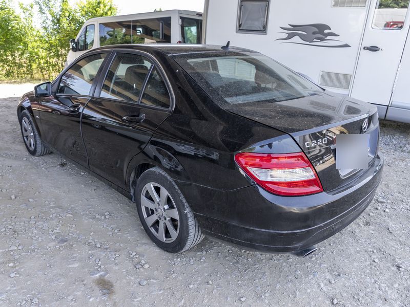 Mercedes-Benz C-Klasse C 220 CDI BlueEfficiency Classic 2010 – снимка 3