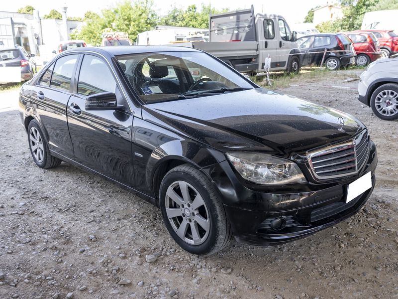 Mercedes-Benz C-Klasse C 220 CDI BlueEfficiency Classic 2010 – снимка 6