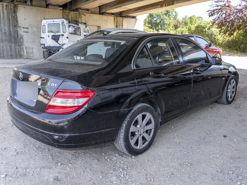 Mercedes-Benz C-Klasse C 220 CDI BlueEfficiency Classic 2010 – снимка 5