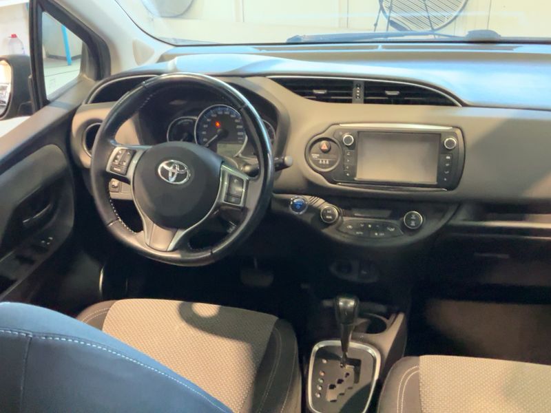 Toyota Yaris 1.5 Hybrid Edition-S 2016 – снимка 17