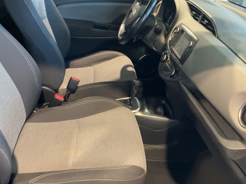 Toyota Yaris 1.5 Hybrid Edition-S 2016 – снимка 16