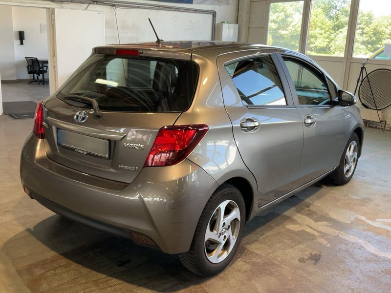 Toyota Yaris 1.5 Hybrid Edition-S 2016 – снимка 8