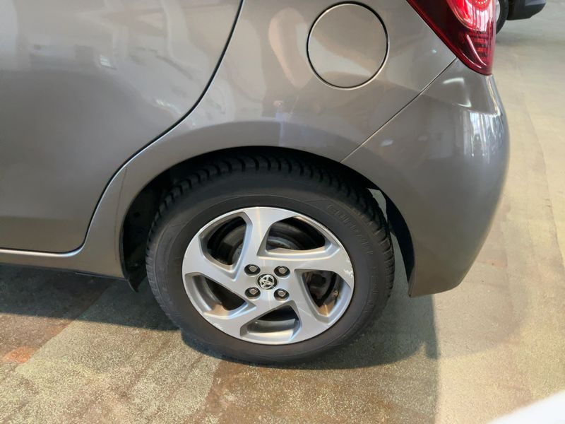Toyota Yaris 1.5 Hybrid Edition-S 2016 – снимка 5