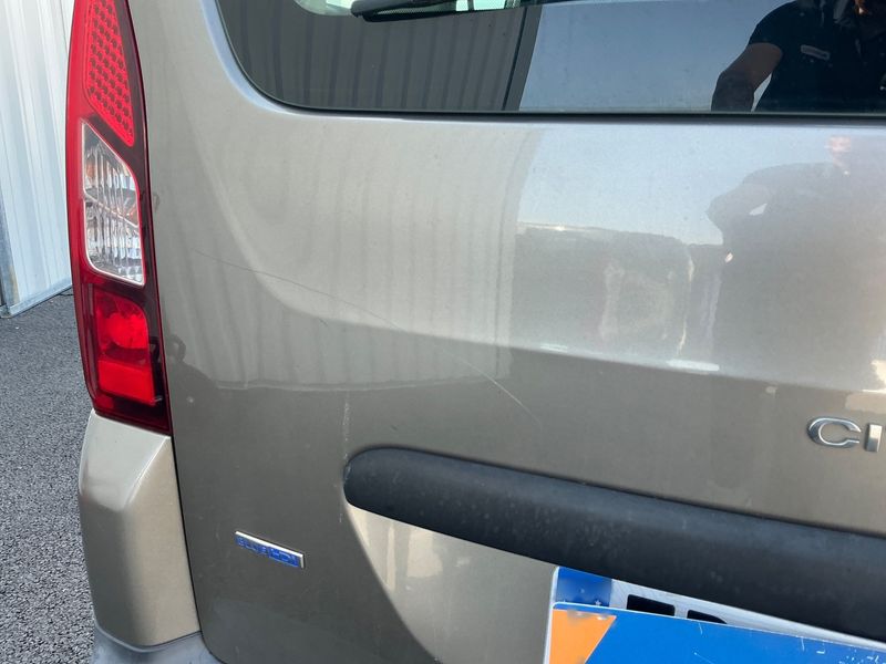 Citroen Berlingo 1.6 Blue-HDi XTR 2016 – снимка 43