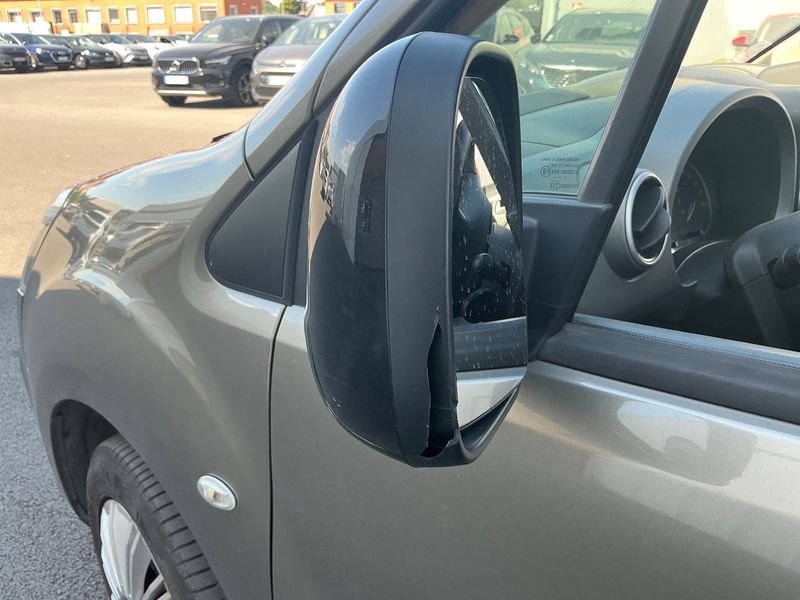 Citroen Berlingo 1.6 Blue-HDi XTR 2016 – снимка 29