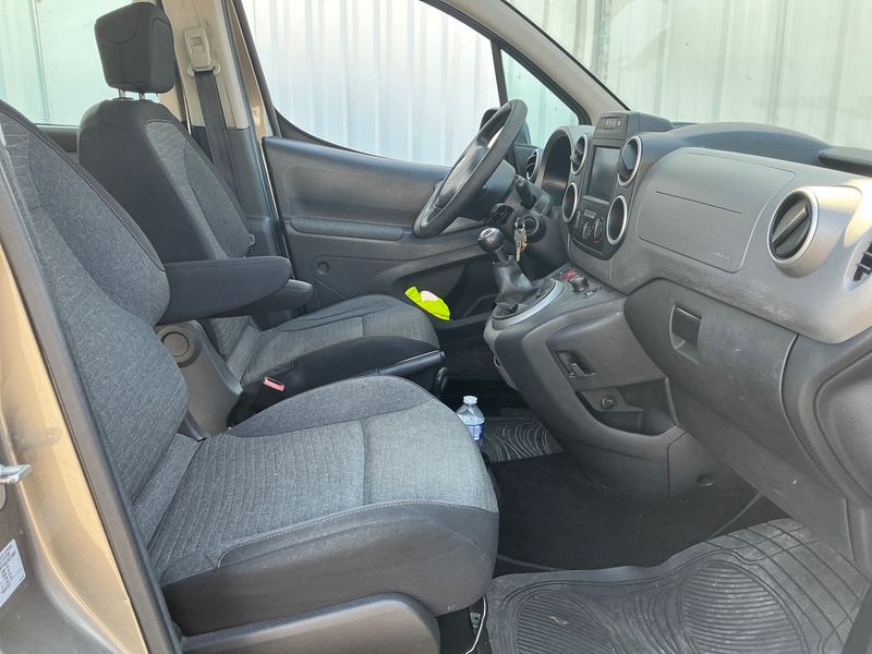 Citroen Berlingo 1.6 Blue-HDi XTR 2016 – снимка 16