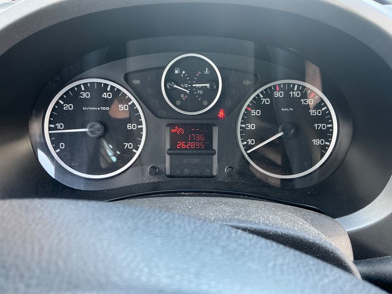 Citroen Berlingo 1.6 Blue-HDi XTR 2016 – снимка 18
