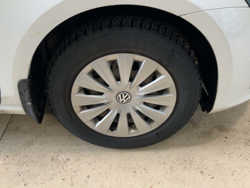 Volkswagen Golf VII 1.6 TDI Trendline 4Motion BlueMotion Tech 2015 – снимка 11