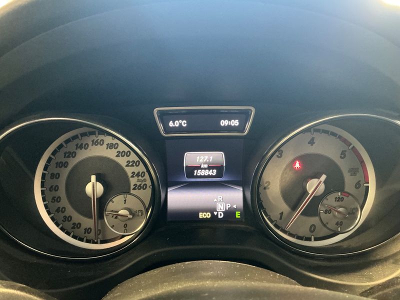 Mercedes-Benz CLA-Klasse CLA 220 d Sensation 2015 – снимка 18
