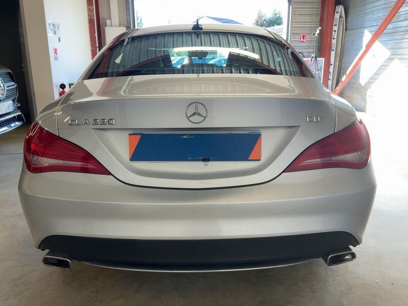 Mercedes-Benz CLA-Klasse CLA 220 d Sensation 2015 – снимка 7