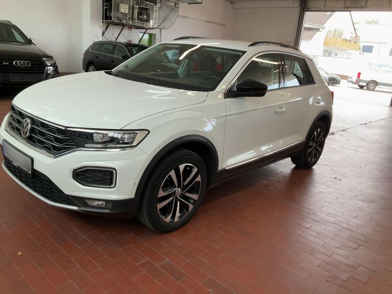Volkswagen T-Roc 1.6 TDI United 2020 – снимка 2