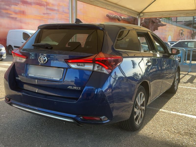 Toyota Auris Touring Sports 1.2 Turbo Active 2015 – снимка 8