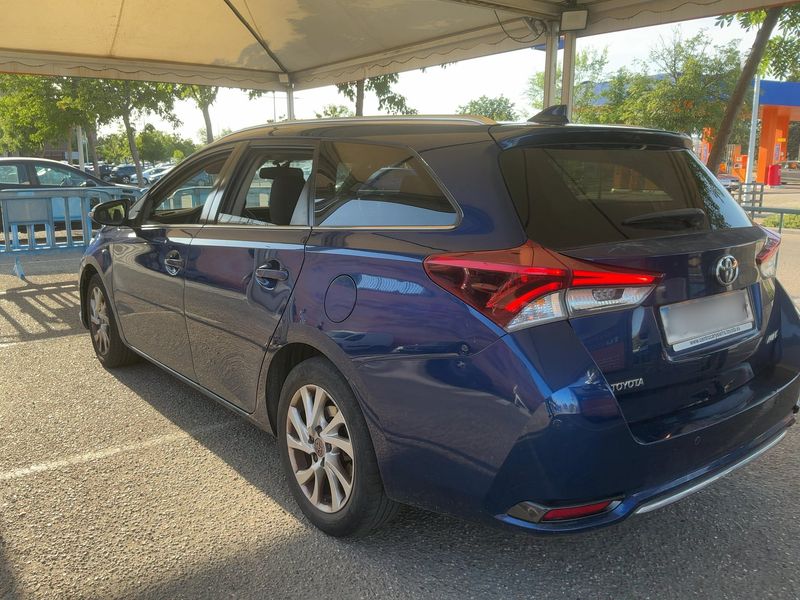 Toyota Auris Touring Sports 1.2 Turbo Active 2015 – снимка 6