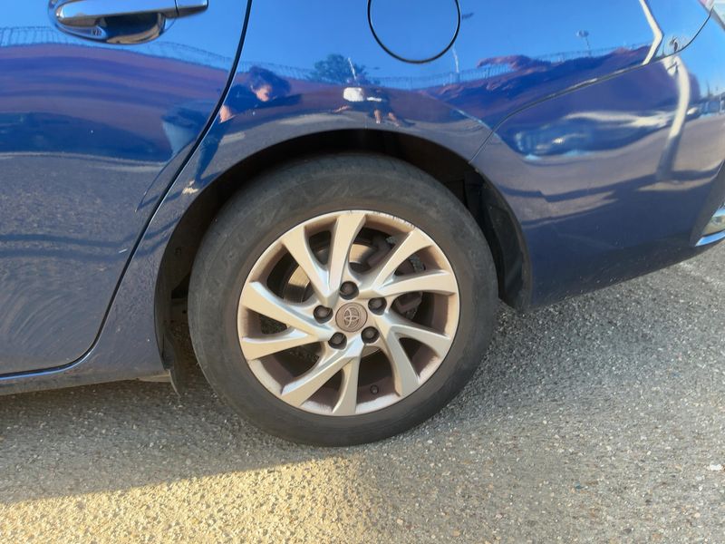 Toyota Auris Touring Sports 1.2 Turbo Active 2015 – снимка 5