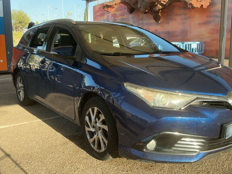 Toyota Auris Touring Sports 1.2 Turbo Active 2015 – снимка 12