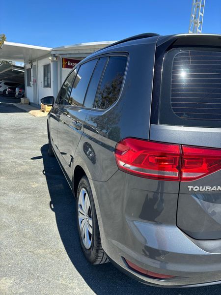 Volkswagen Touran 1.6 TDI Trendline BlueMotion Tech 2018 – снимка 6