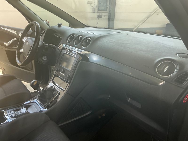 Ford S-Max 2.0 TDCi Titanium 2012 – снимка 30