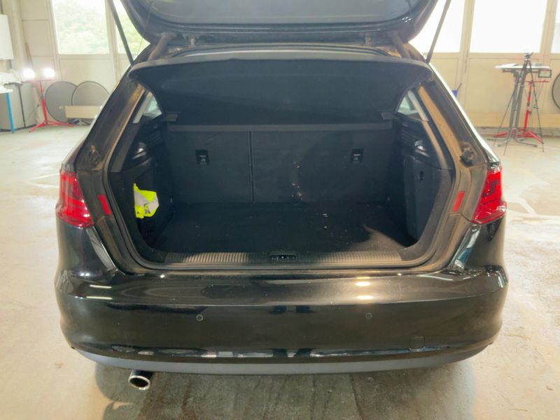 Audi A3 Sportback 1.6 TDI Ambition 2016 – снимка 16