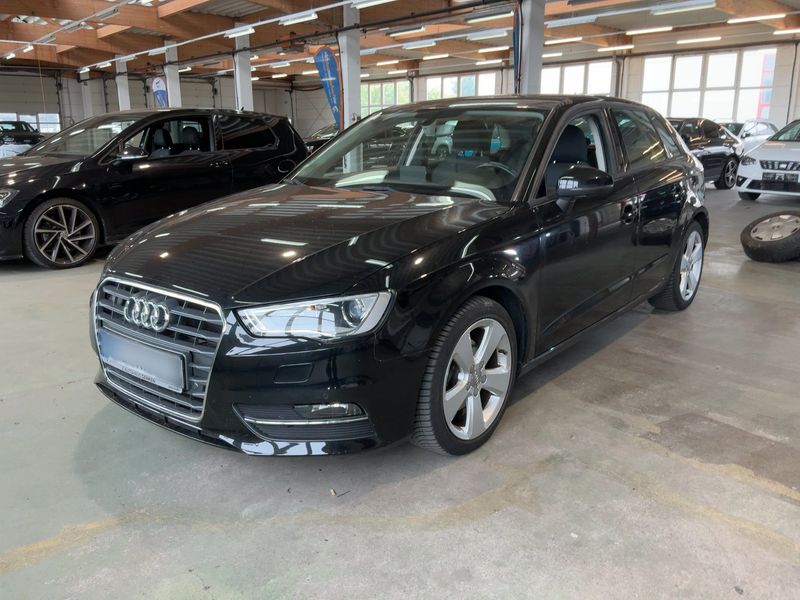 Audi A3 Sportback 1.6 TDI Ambition 2016 – снимка 1