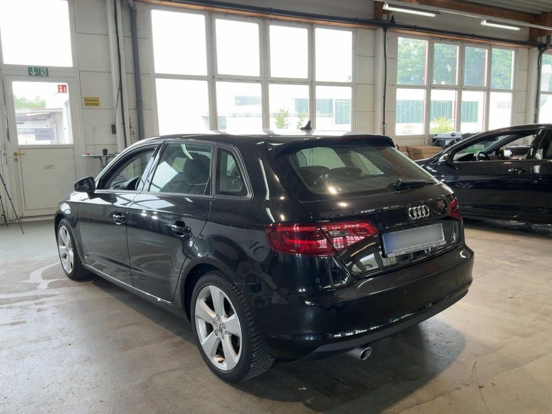 Audi A3 Sportback 1.6 TDI Ambition 2016 – снимка 6