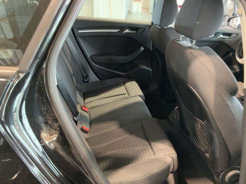 Audi A3 Sportback 1.6 TDI Ambition 2016 – снимка 20