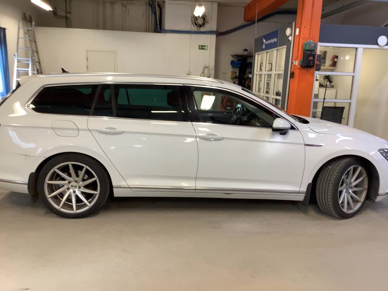Volkswagen Passat 2.0 TDI Highline 4Motion BlueMotion Tech 2016 – снимка 10
