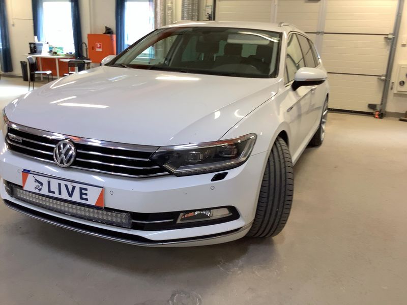 Volkswagen Passat 2.0 TDI Highline 4Motion BlueMotion Tech 2016 – снимка 2