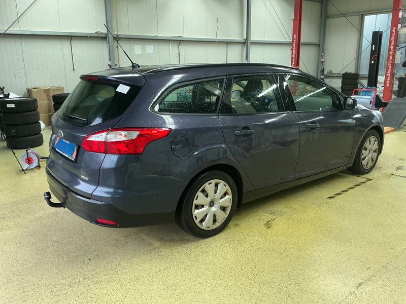 Ford Focus 1.6 TDCi Trend 2012 – снимка 2