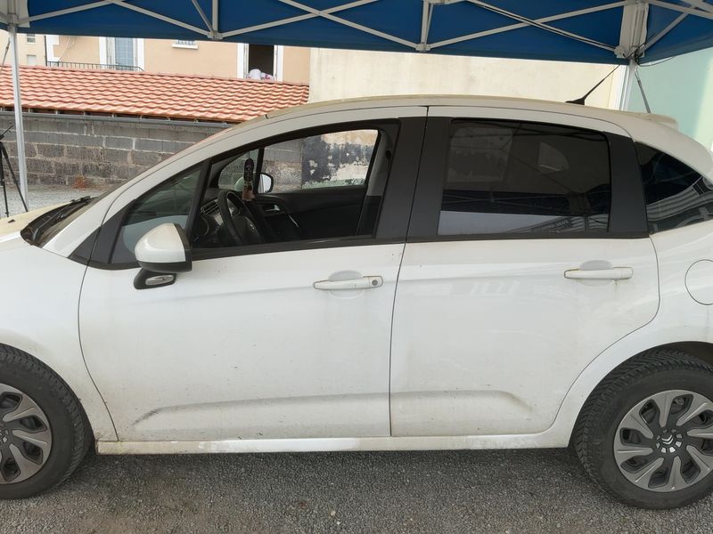 Citroen C3 1.6 Blue-HDi Societe Confort 2016 – снимка 4