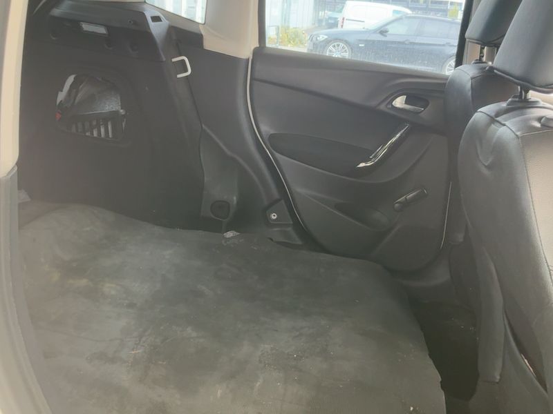 Citroen C3 1.6 Blue-HDi Societe Confort 2016 – снимка 19