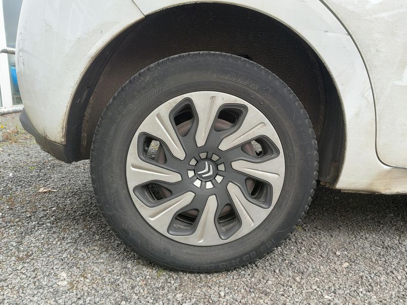 Citroen C3 1.6 Blue-HDi Societe Confort 2016 – снимка 9