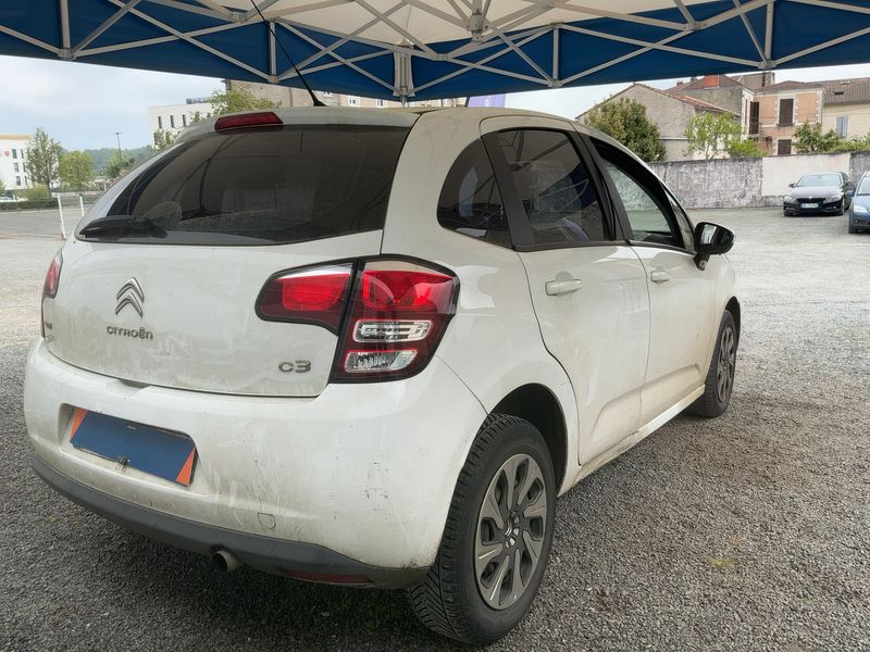 Citroen C3 1.6 Blue-HDi Societe Confort 2016 – снимка 8