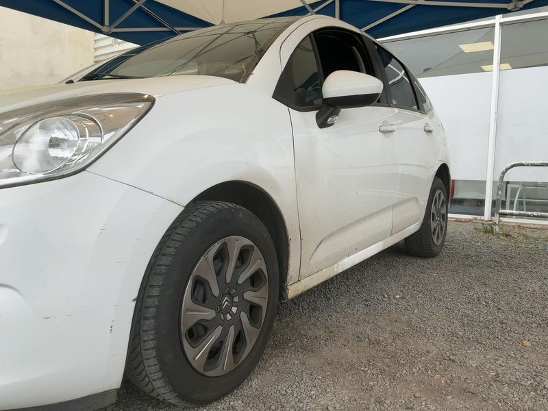 Citroen C3 1.6 Blue-HDi Societe Confort 2016 – снимка 2