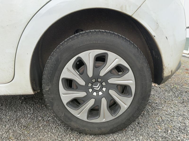 Citroen C3 1.6 Blue-HDi Societe Confort 2016 – снимка 5