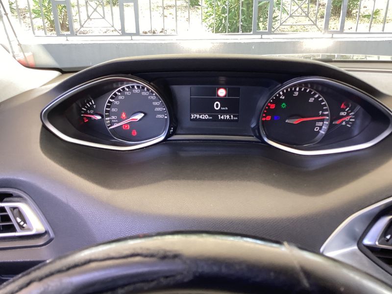 Peugeot 308 1.5 Blue-HDi Active Business 2019 – снимка 18