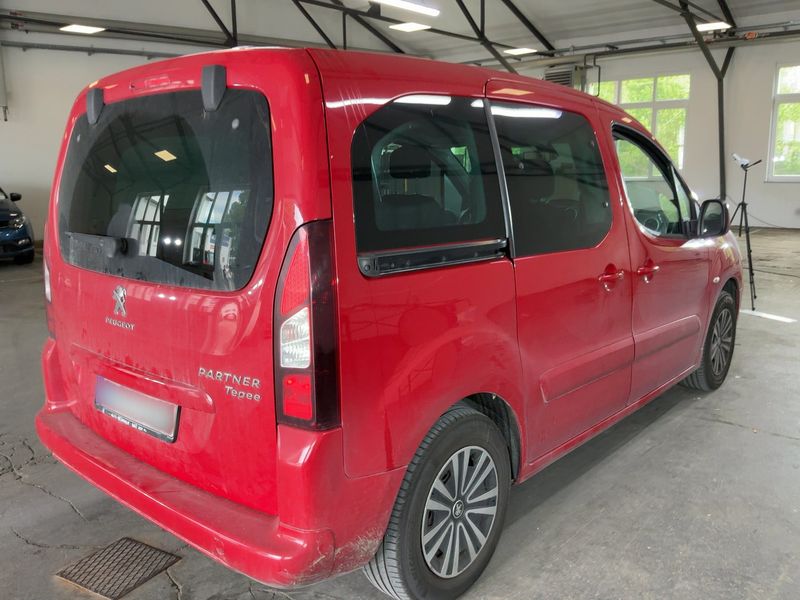 Peugeot Partner 1.6 Blue-HDi Active 2017 – снимка 8
