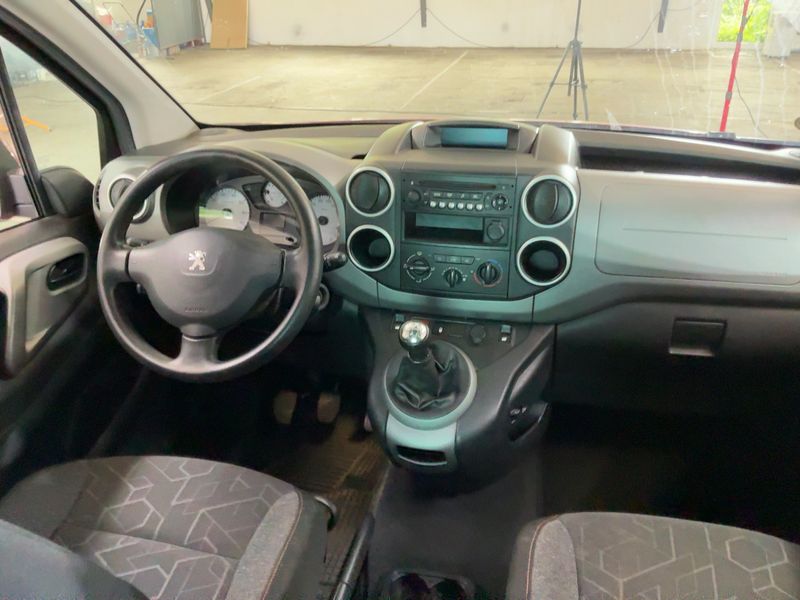 Peugeot Partner 1.6 Blue-HDi Active 2017 – снимка 18