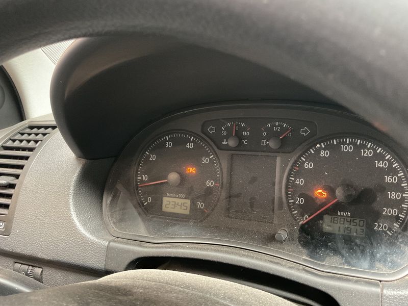Volkswagen Polo 1.2 Trendline 2005 – снимка 4