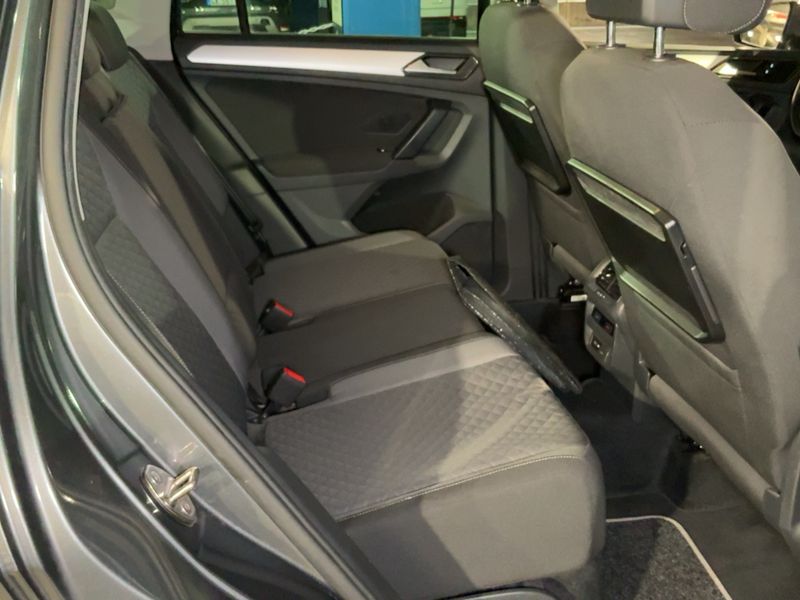 Volkswagen Tiguan 2.0 TDI Business 4Motion BlueMotion Tech 2017 – снимка 19