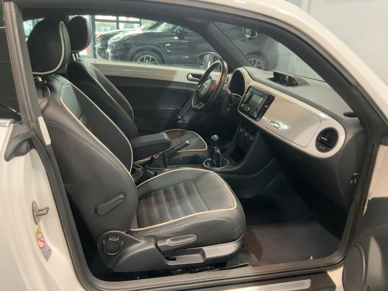 Volkswagen Beetle 1.4 TSI Sport 2013 – снимка 16