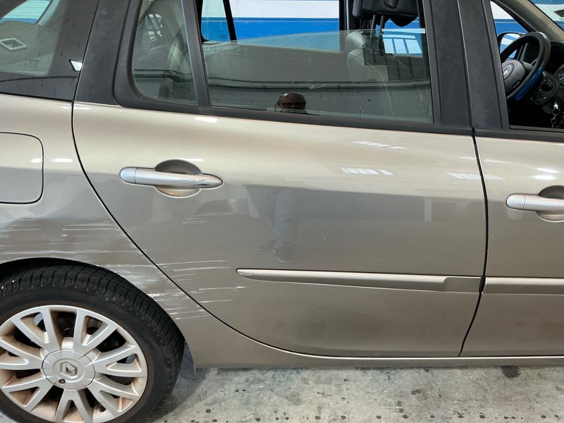 Renault Clio 1.6 Exception 2009 – снимка 23