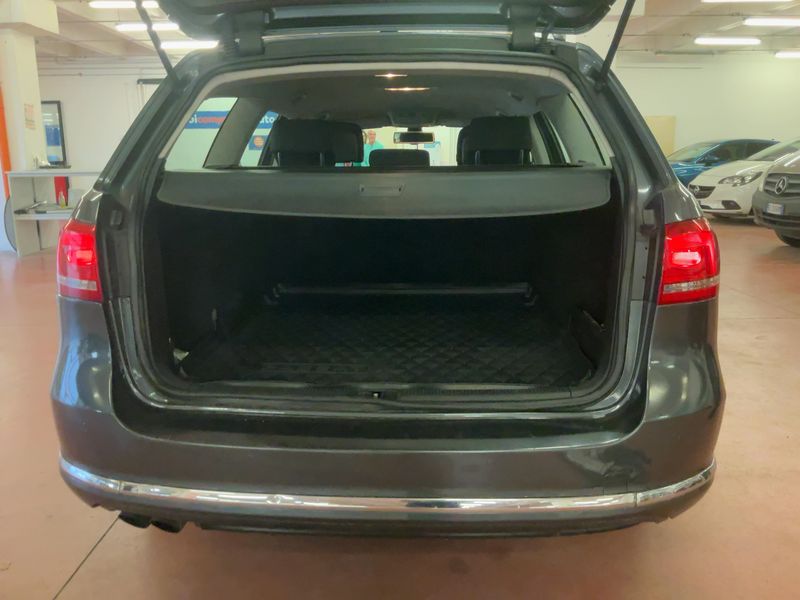 Volkswagen Passat 2.0 TDI Comfortline BlueMotion Tech 2013 – снимка 15