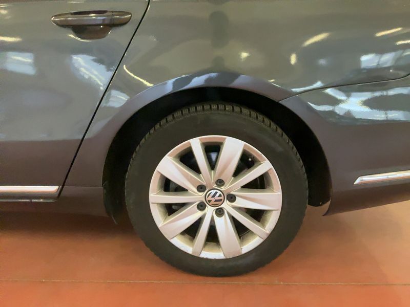 Volkswagen Passat 2.0 TDI Comfortline BlueMotion Tech 2013 – снимка 5