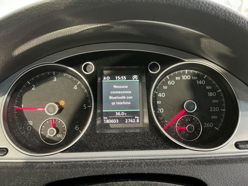 Volkswagen Passat 2.0 TDI 4Motion BlueMotion Tech 2012 – снимка 13