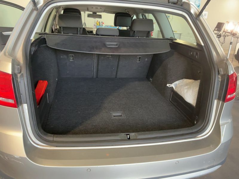 Volkswagen Passat 2.0 TDI 4Motion BlueMotion Tech 2012 – снимка 10