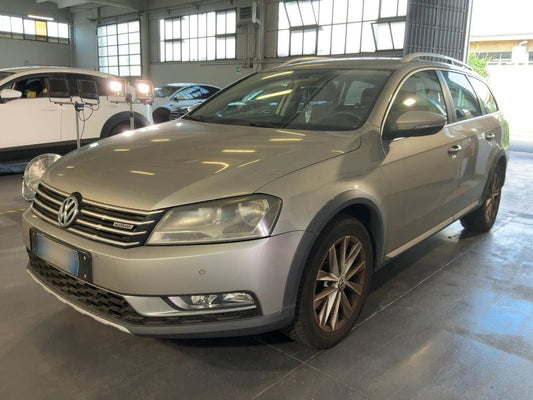 Volkswagen Passat 2.0 TDI 4Motion BlueMotion Tech 2012