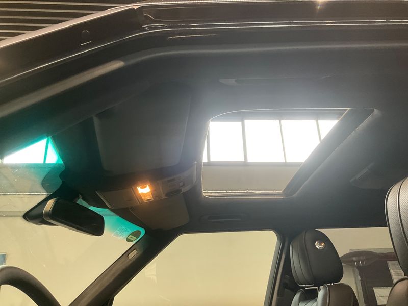 Land Rover Range Rover 4.4 TD V8 Westminster 2012 – снимка 32