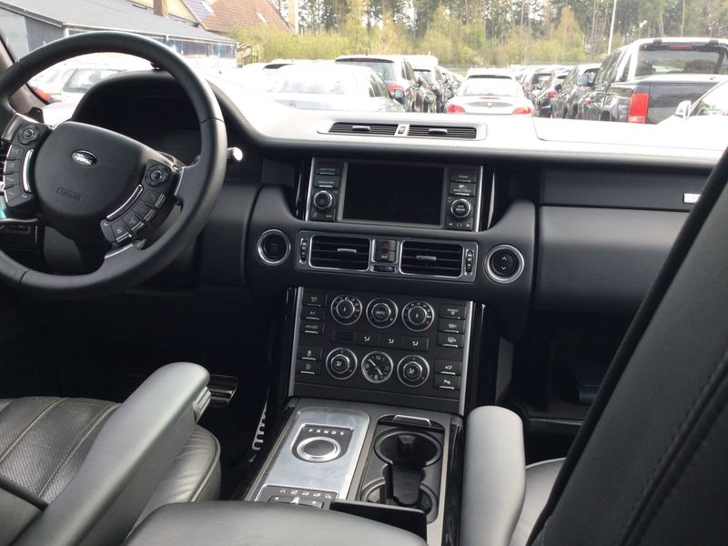 Land Rover Range Rover 4.4 TD V8 Westminster 2012 – снимка 17