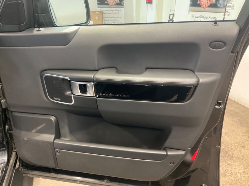 Land Rover Range Rover 4.4 TD V8 Westminster 2012 – снимка 30